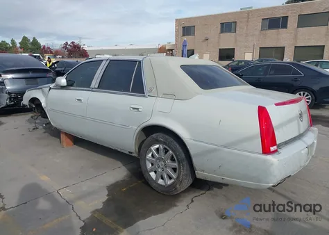 2010 Cadillac Dts Premium Collection z USA, uszkodzony, nr VIN 1G6KH5EY7AU104351